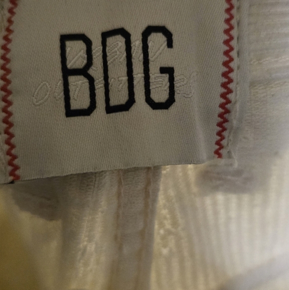 BDG Women's Cream Wide-Leg Cropped Pants - Picture 5 of 8